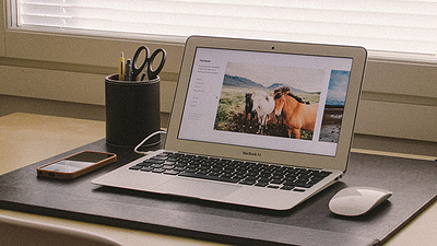 How Your B2B Blog Can Help You Grow Your Sales - Featured Image
